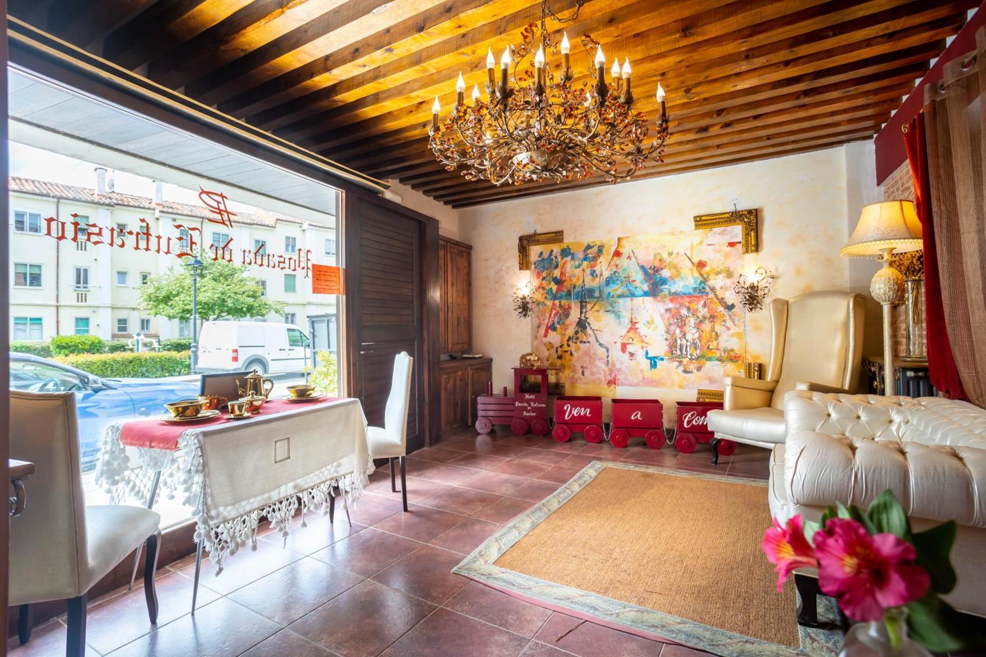 Posada De Eufrasio Lerma Luaran gambar